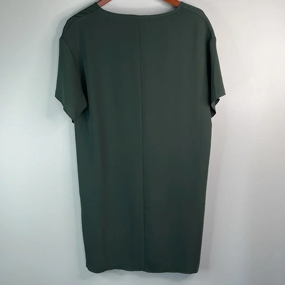 BABATON Aritzia Baggy Silky Shift Dress Forrest Green V-Neck Short Sleeve Small - Picture 6 of 11